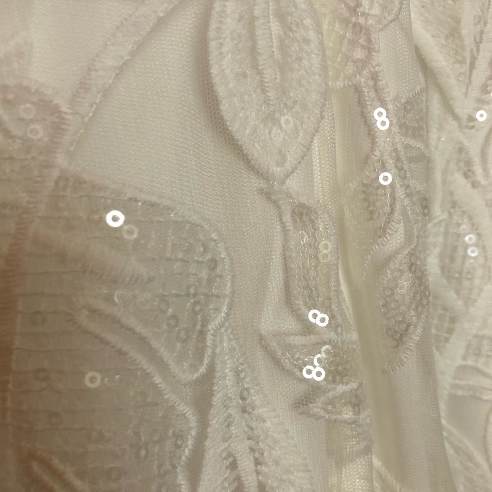 Wedding dress - Picture 7 of 7